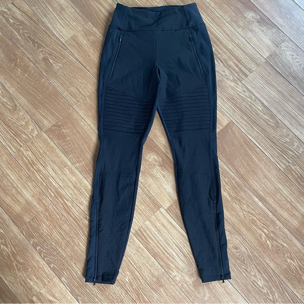 Athleta NWOT Headland Hybrid Moto Tight